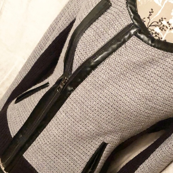 Leather trim grey cardigan - Picture 2 of 3